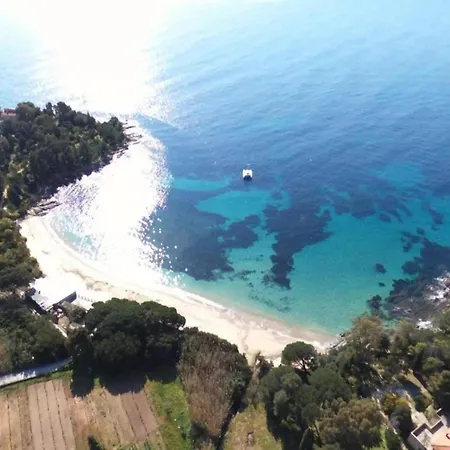Spacious Near Sea In Sur Willa *