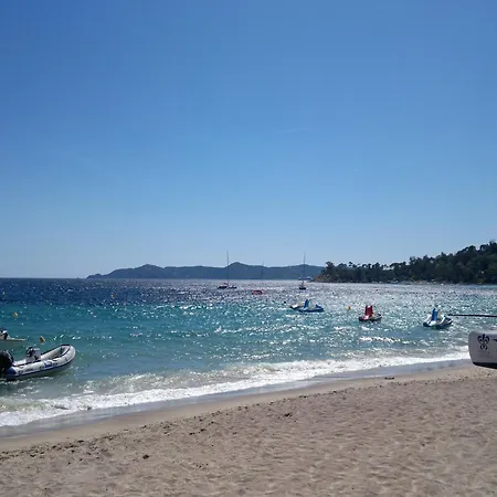 别墅 In Near The Sea *